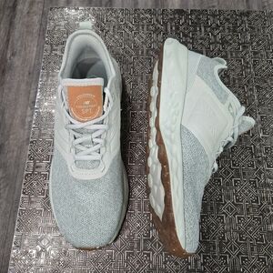 🐢 New Balance Fresh Foam SPT v4 light green/raincloud Size 11